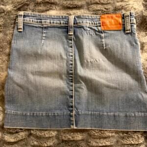 Levi Womens Medium Wash Denim Jean Mini Skirt - Size 29